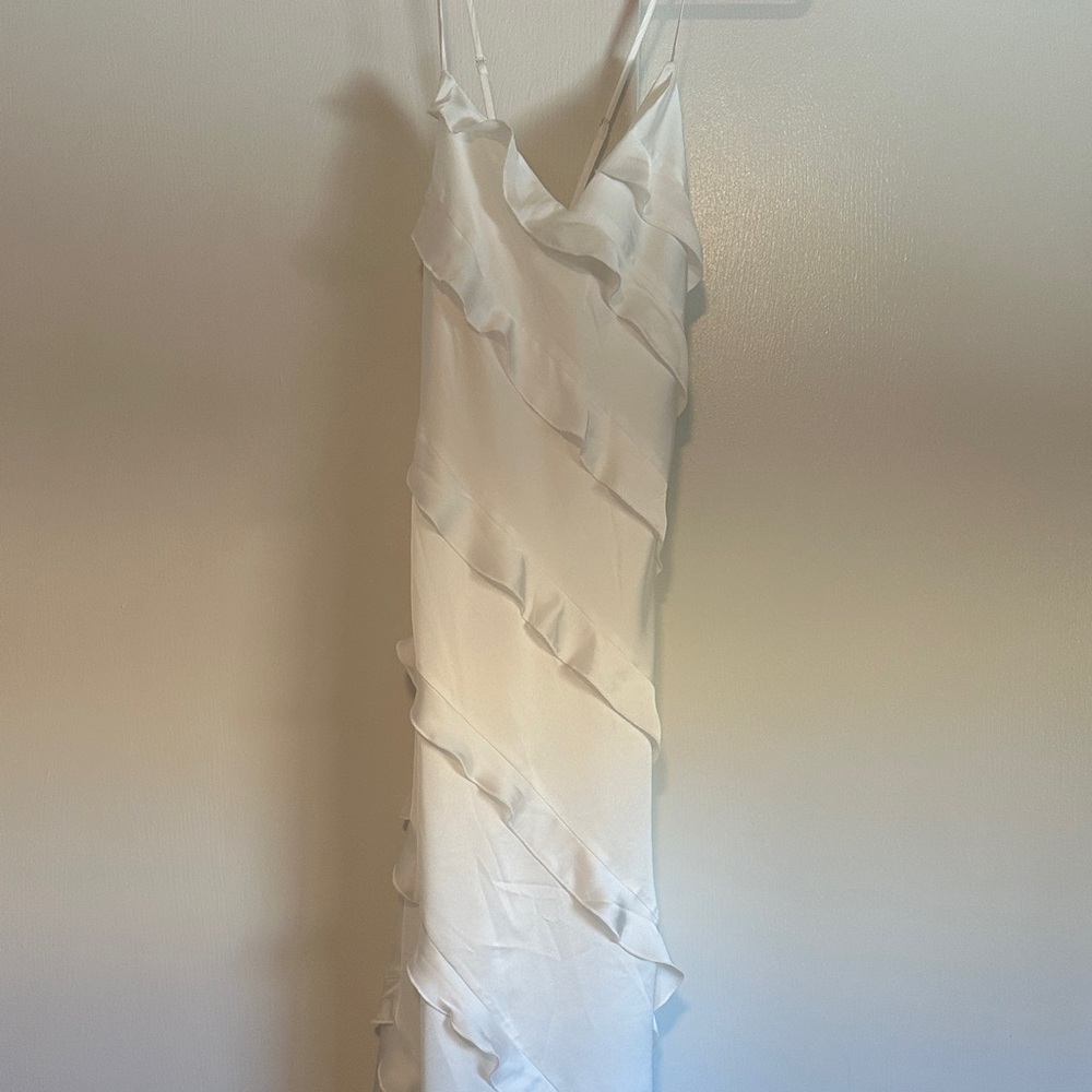 NWT Show Me Your MuMu Ivory Ruffle Wedding Gown - Picture 5 of 10